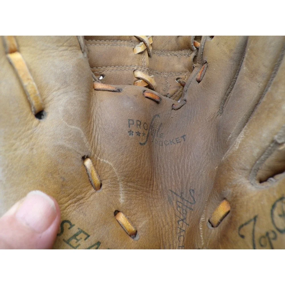 Vintage Sears‎ 1628 Top Grain Cowhide Baseball Glove Mitt Profile Pocket Display